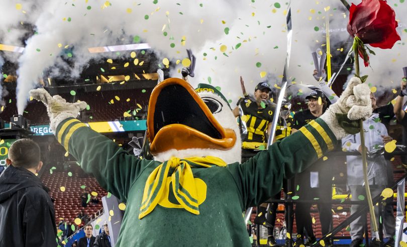 The Oregon Ducks move to the Rose Bowl in our latest bowl predictions